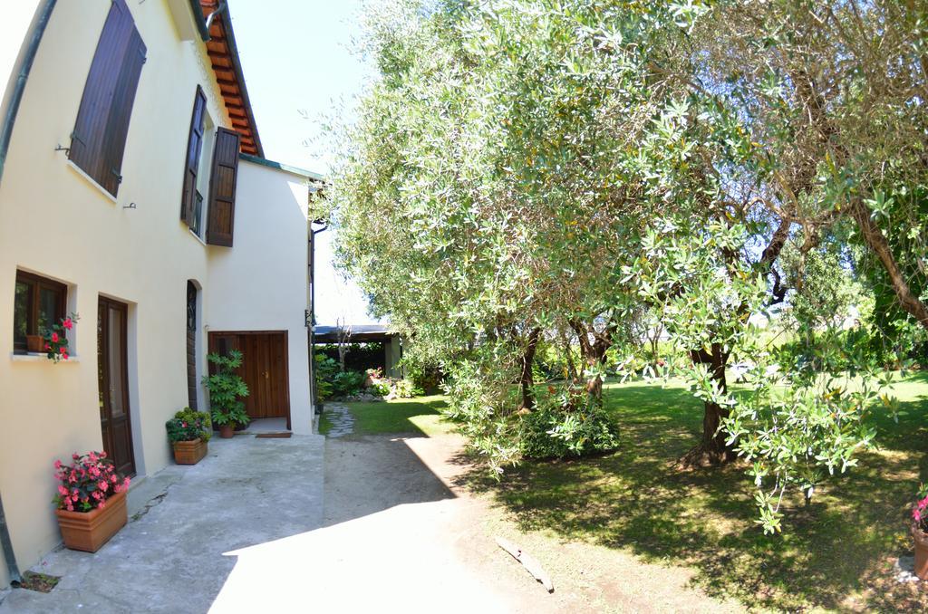 Casa Romana เวียเรจโจ ภายนอก รูปภาพ