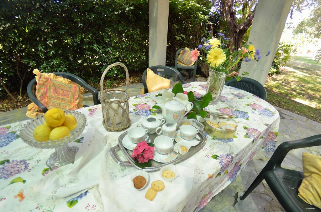 Casa Romana เวียเรจโจ ภายนอก รูปภาพ